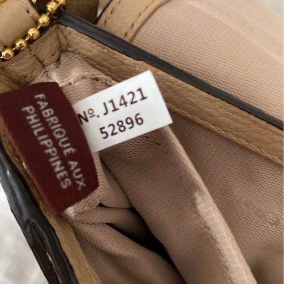 Coach - Picture 8 of 12